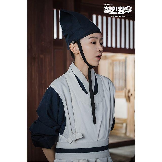 Mr. Queen (Instagram/@tvndrama.official)