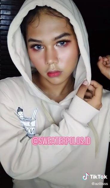 Kembaran Vanesha Prescilla. (TikTok/@aziiisss)