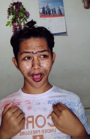 Kembaran Vanesha Prescilla. (TikTok/@aziiisss)