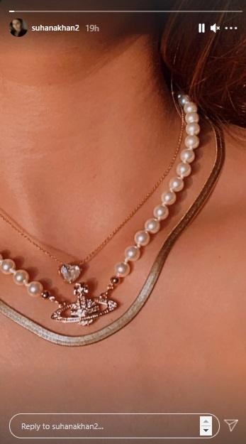 Koleksi kalung Suhana Khan. (Instagram/@suhanakhan2)