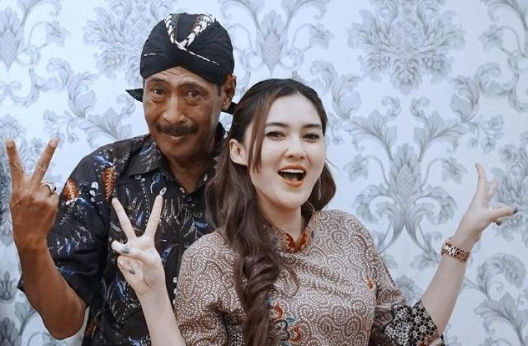 Nella Kharisma dan ayahanda [Instagram/@nellakharisma]