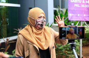 Tak Pernah Manggung Selama Covid-19, Tabungan Evie Tamala Terkuras