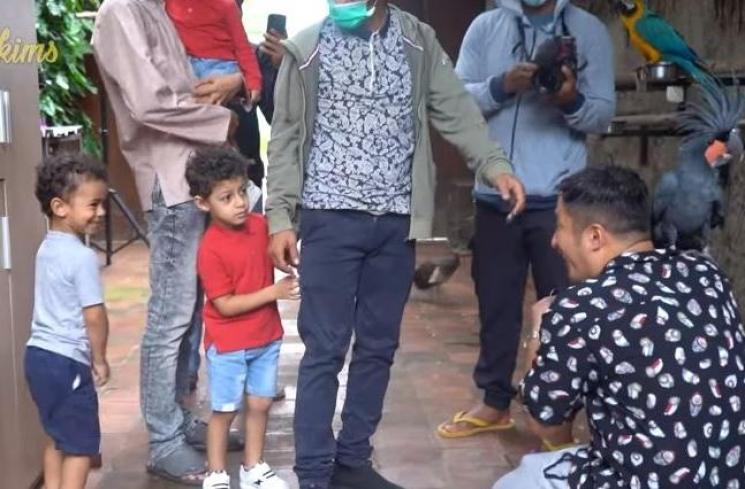 Anak Syekh Ali Jaber. (Youtube/deHakims)