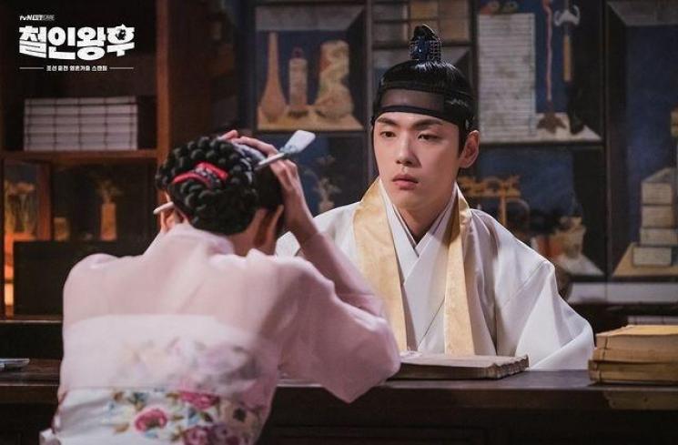 Mr. Queen (Instagram/@tvndrama.official)