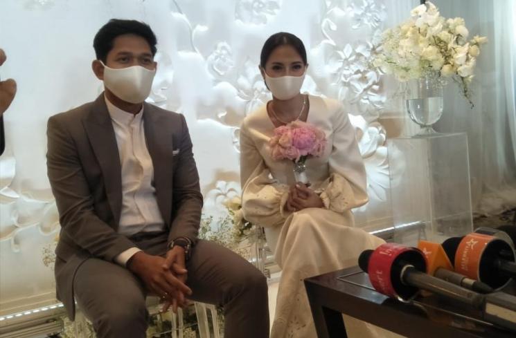 Pernikahan Ibnu Jamil dan Ririn Ekawati. (MataMata.com/Rena Pangesti)