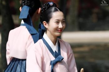Intip Cantiknya 3 Potret Chae Seo Eun, Pelayan Ratu di Mr. Queen