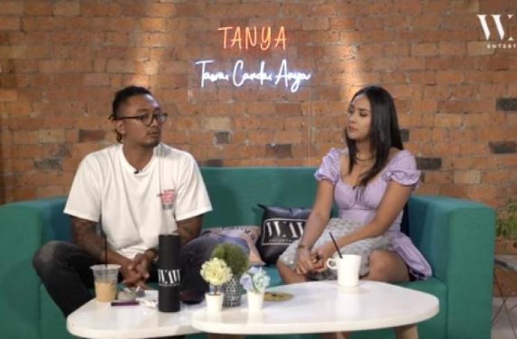 Uus dan Anya Geraldine (Youtube.com/WAWEntertainment)