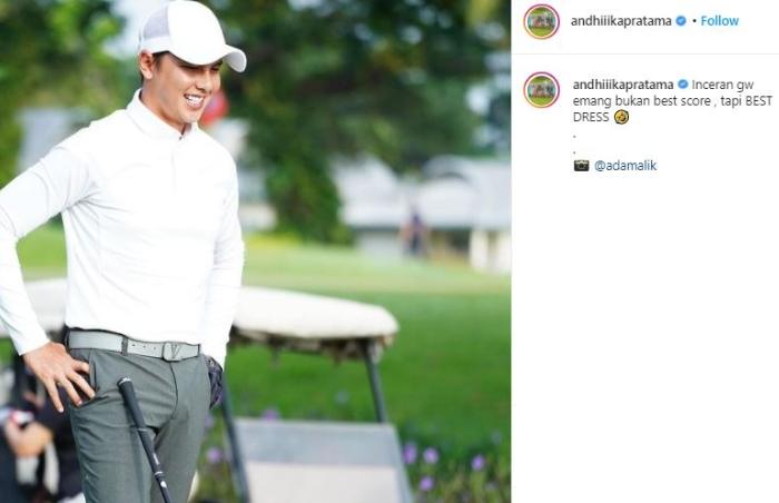 Ussy Sulistiawaty dan Andhika Pratama hobi main golf. (Instagram/@andhiiikapratama)