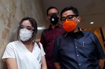 Gisella Anastasia Selalu Pakai Baju Putih Tiap ke Polda, Kenapa Ya?
