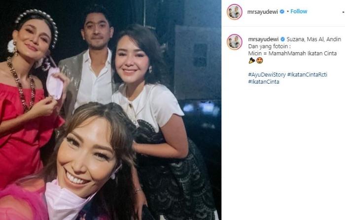 Ayu Dewi difollback Arya Saloka. (Instagram/@mrsayudewi)