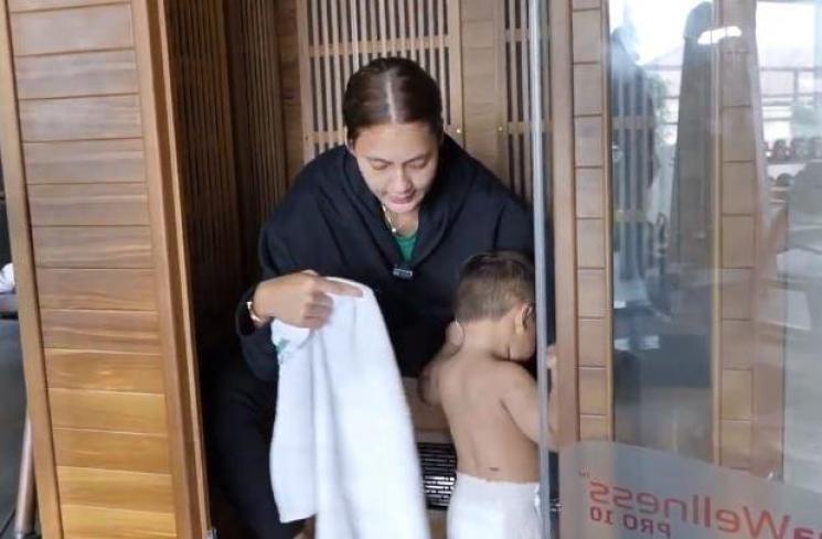 Ruang sauna di rumah Baim Wong. (Youtube/BaimPaula)