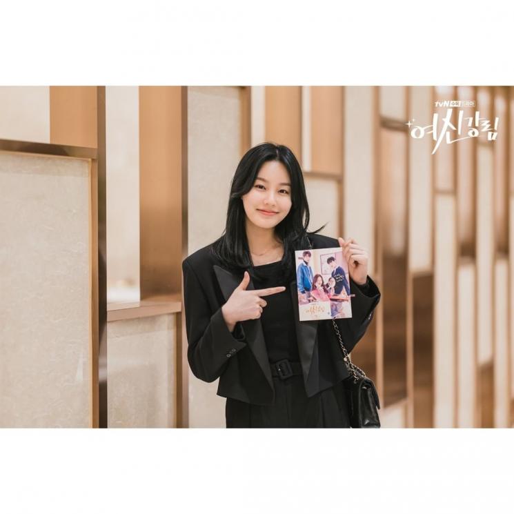Park Yoona (Instagram.com/tvndrama.official)