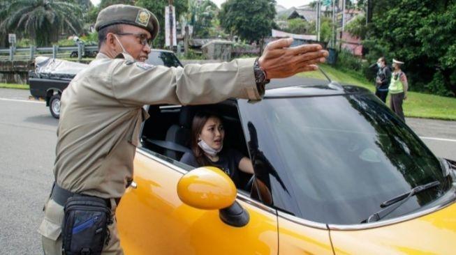 Artis dangdut, Ayu Ting Ting diusir dari Bogor karena langgar ganjil genap.(dok Satpol PP)