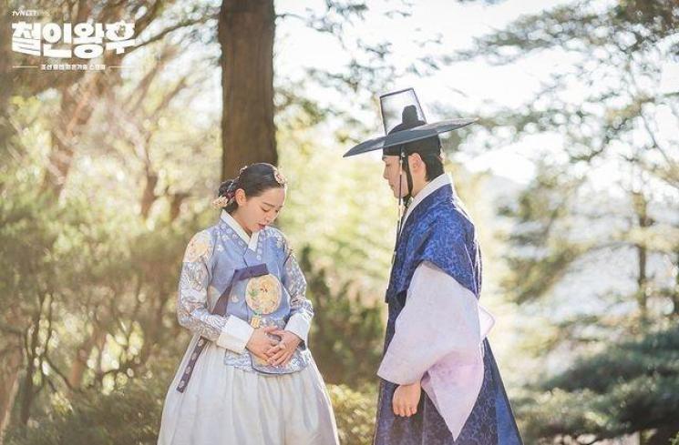Mr. Queen (Instagram/@tvndrama.official)