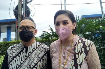 Tahu Mona Ratuliu Tertular Covid-19 dari Dirinya, Tangis Indra Brasco Pecah