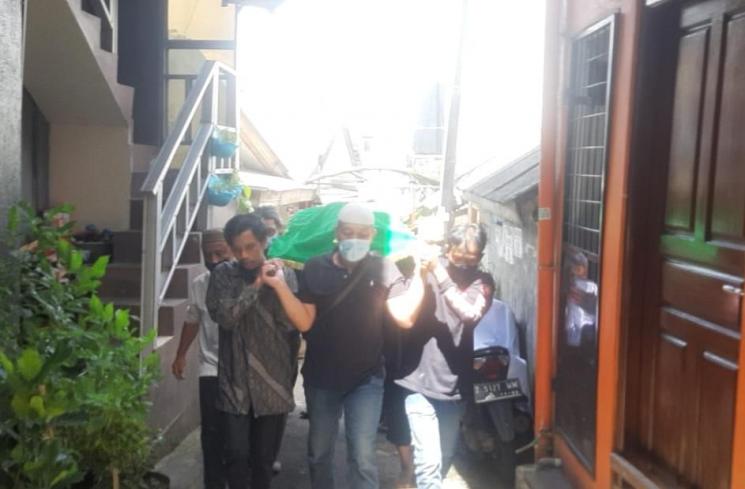 Jenazah Yuri personel OM PMR. (MataMata.com/Herwanto)