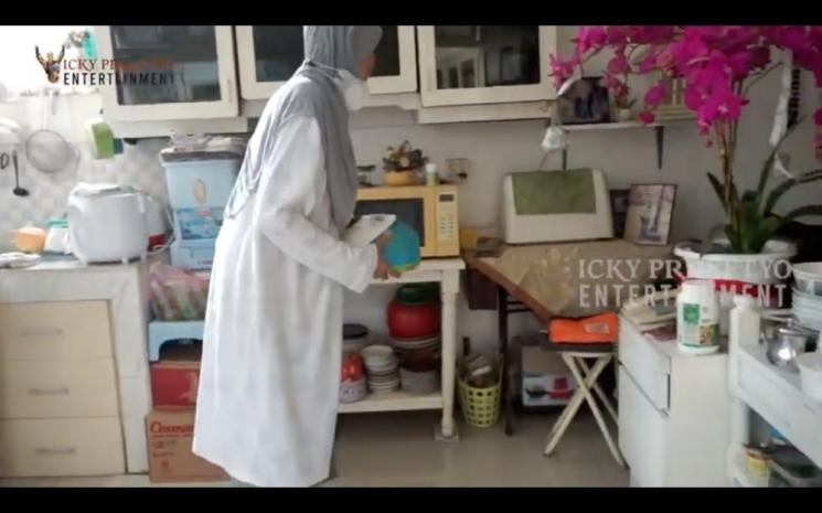 Rumah Ibunda Kalina Ocktaranny. (YouTube/Vicky Prasetyo Entertainment)