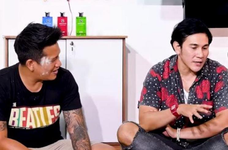 Vino G Bastian cuma follow Marsha Timothy. (Youtube/KuyEntertainment)