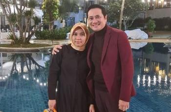 5 Gaya Sederhana Ibu Tiri Verrell Bramasta yang Kini Jadi Anggota DPR