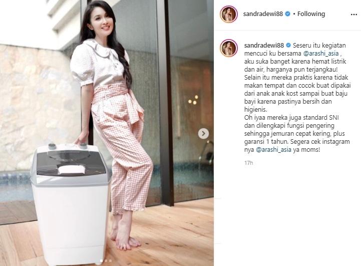 Sandra Dewi. (Instagram/@sandradewi88)