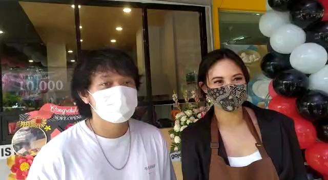 Aurelie Moeremans dan Kekasihnya, Hanif. (MataMata.com/Yuliani)