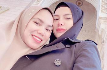 Nikita Mirzani Pamerkan Kakak Perempuannya yang Soleha: Kayak Nyai Versi Berhijab