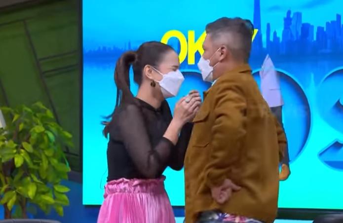 Astrid Tiar saat dipertemukan dengan Gading Marten (Youtube.com)