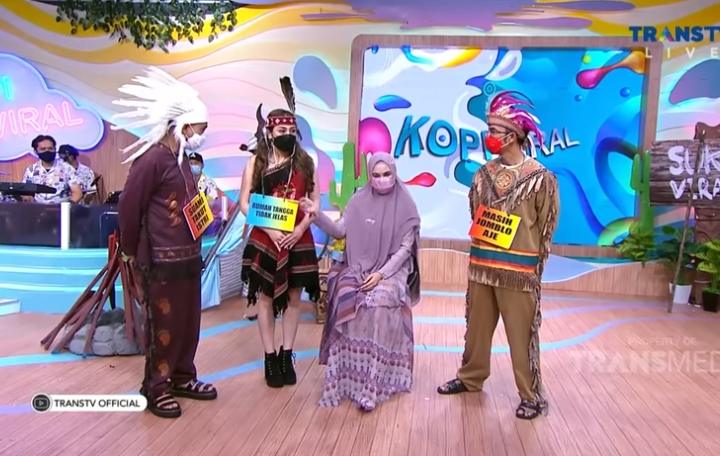 Kartika Putri saat hadir di Kopi Viral (Youtube.com/TRANSTVOfficial)