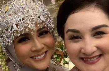 Sering Dikira Mona Ratuliu, Ini Potret Ibunda Kesha Ratuliu yang Awet Muda