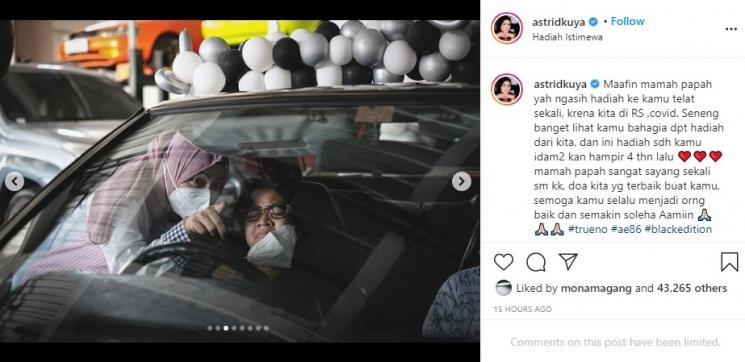 Cinta Kuya dapat kado mobil klasik. (Instagram/@astridkuya)