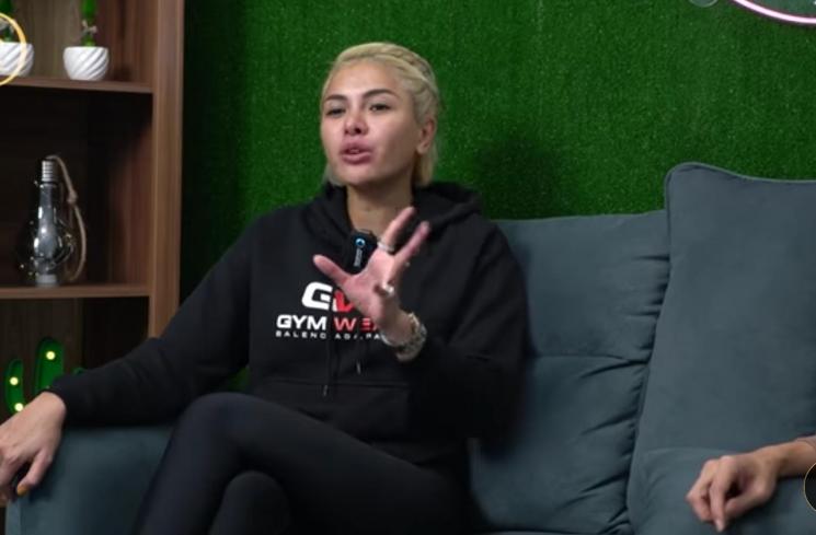 Nikita Mirzani bahas pelakor berhijab. (Youtube/LangitEntertainment)