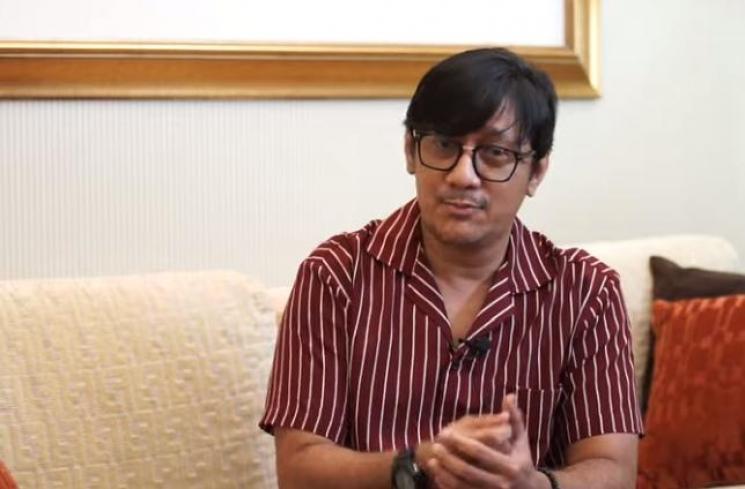 Andre Taulany saat diwawancara Atiek Nur Wahyuni (Youtube.com)