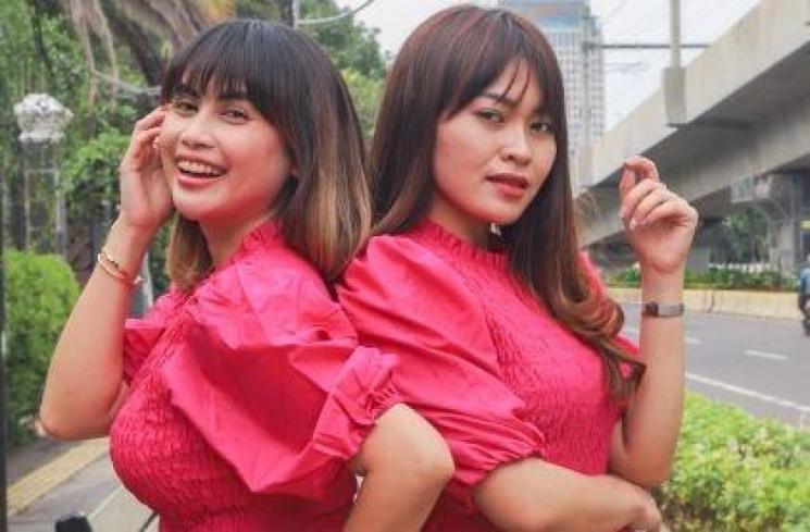 Grup Dangdut Duo Amor. (Matamata.com/Alfian Winanto)