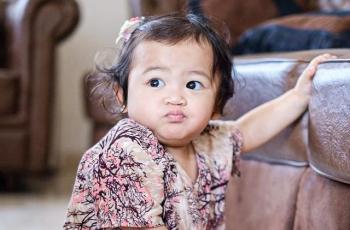 Dimarahin Betrand Peto, Gemes Banget Thania Putri Onsu Ngambek Sampai Pukul Pintu