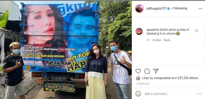 Wajah Nagita Slavina di bak truk (Instagram.com)