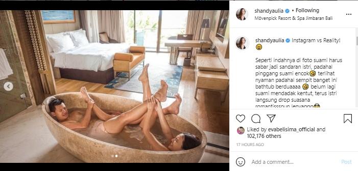 Kemesraan Shandy Aulia dan suami (Instagram.com)