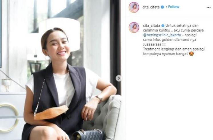 Gaya busana mewah Cita Citata. (Instagram/@cita_citata)