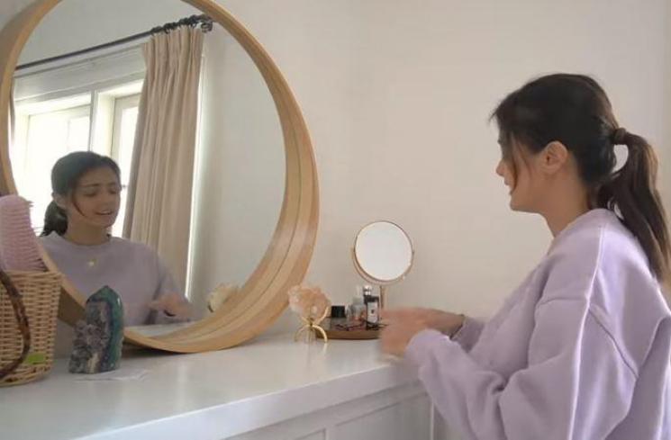 Sudut kamar Amanda Rawles. (Youtube/AmandaRawles)