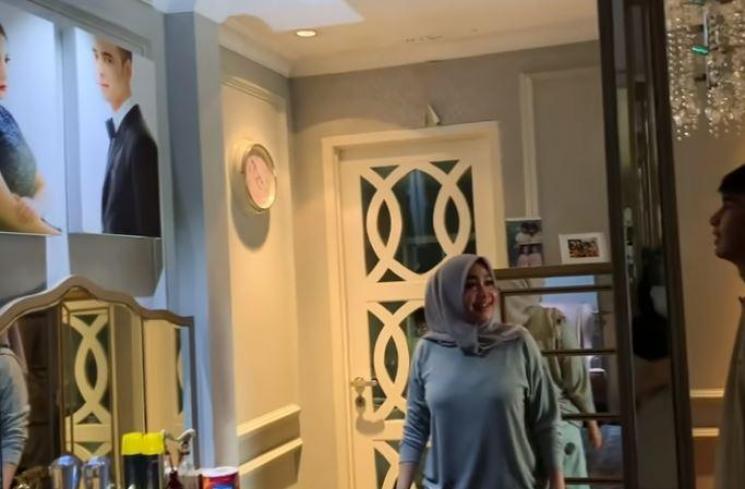 Kamar Nagita Slavina sejak remaja di rumah Rieta Amilia. (Youtube/RietaAmilia)