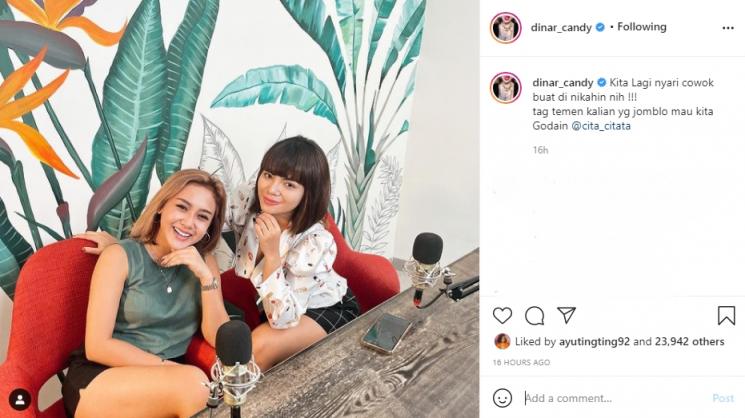 Dinar Candy bersama Cita Citata. (Instagram/dinar_candy)