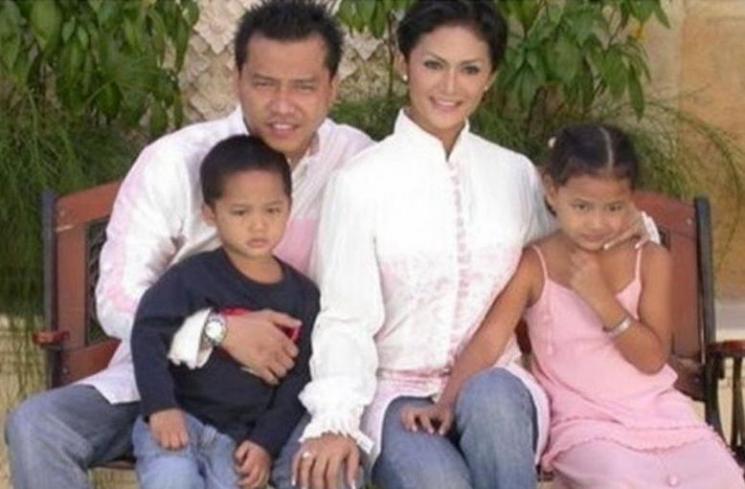 Krisdayanti bersama Aurel Hermansyah.(Instagram/krisdayantilemos)