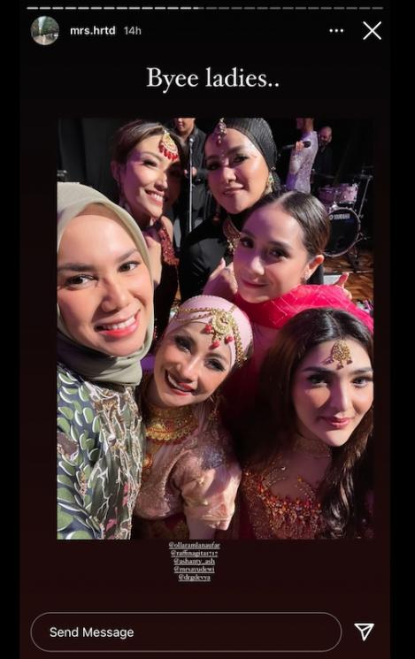 Ayu Dewi di Henna Night Aurel Hermansyah. (Instagram/mrs.hrtd)