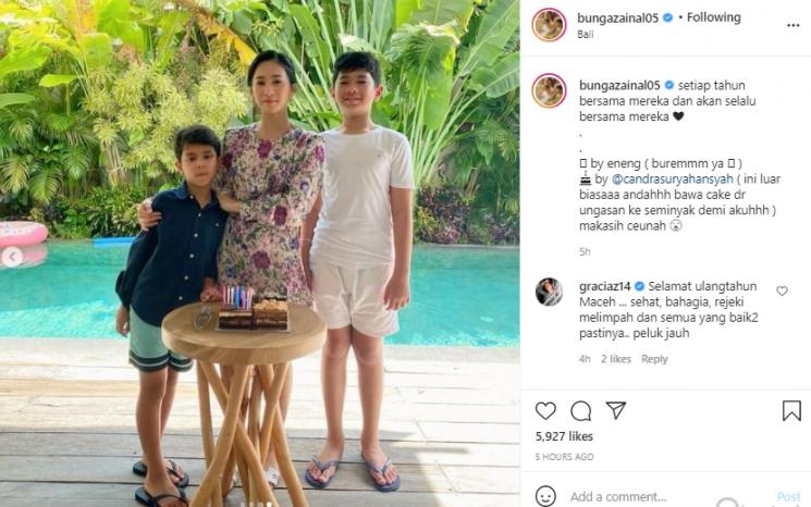 Bunga Zainal dan keluarga (Instagram.com)