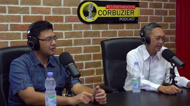 Ali Akbar dan Dadang Subur alias Dewa Kipas [YouTube/Deddy Corbuzier]