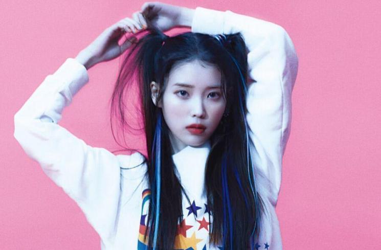 Penyanyi IU (Soompi.com)