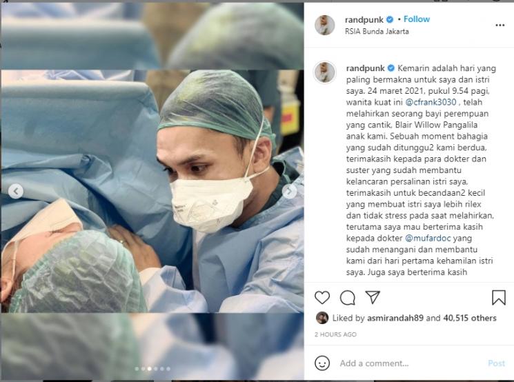 Istri Randy Pangalila melahirkan anak pertama. (Instagram/randpunk)