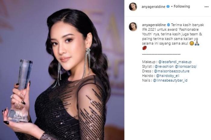 Anya Geraldine di Insert Fashion Awards 2021. (Instagram/@anyageraldine)