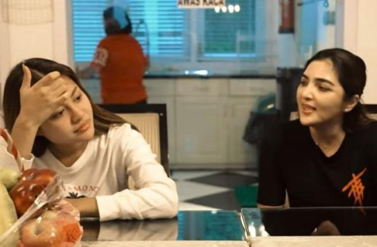 Aurel Hermansyah dipingit sebelum nikah. (Youtube/TheHermansyahA6)
