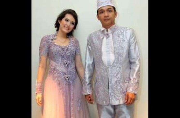 Pasha Ungu dan Adelia Pasha. (Youtube/dederidzwan)
