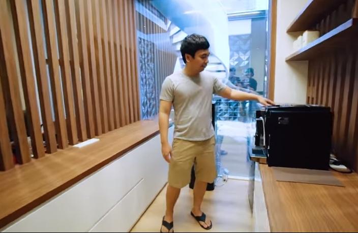 Kantor Raditya Dika (Youtube.com)